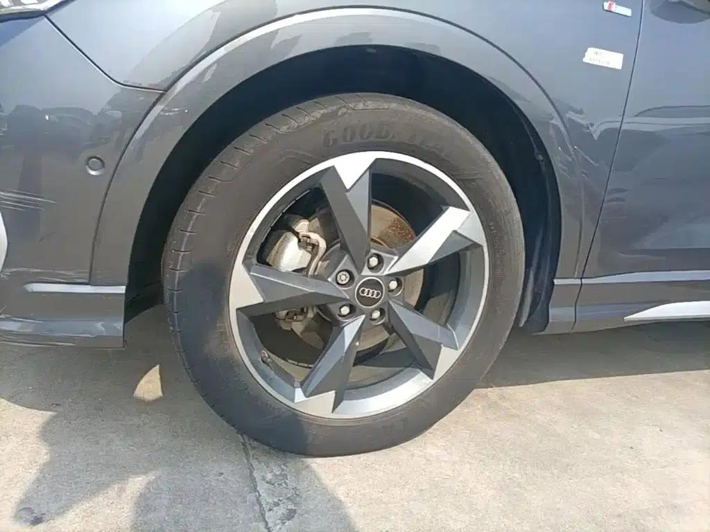 Audi Q3 2022 35 TFSI Fashion Dynamic Edition — миниатюра 23