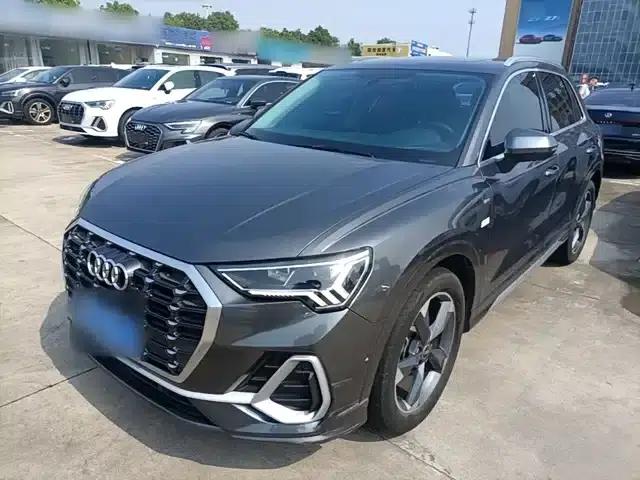 Audi Q3 2022 35 TFSI Fashion Dynamic Edition