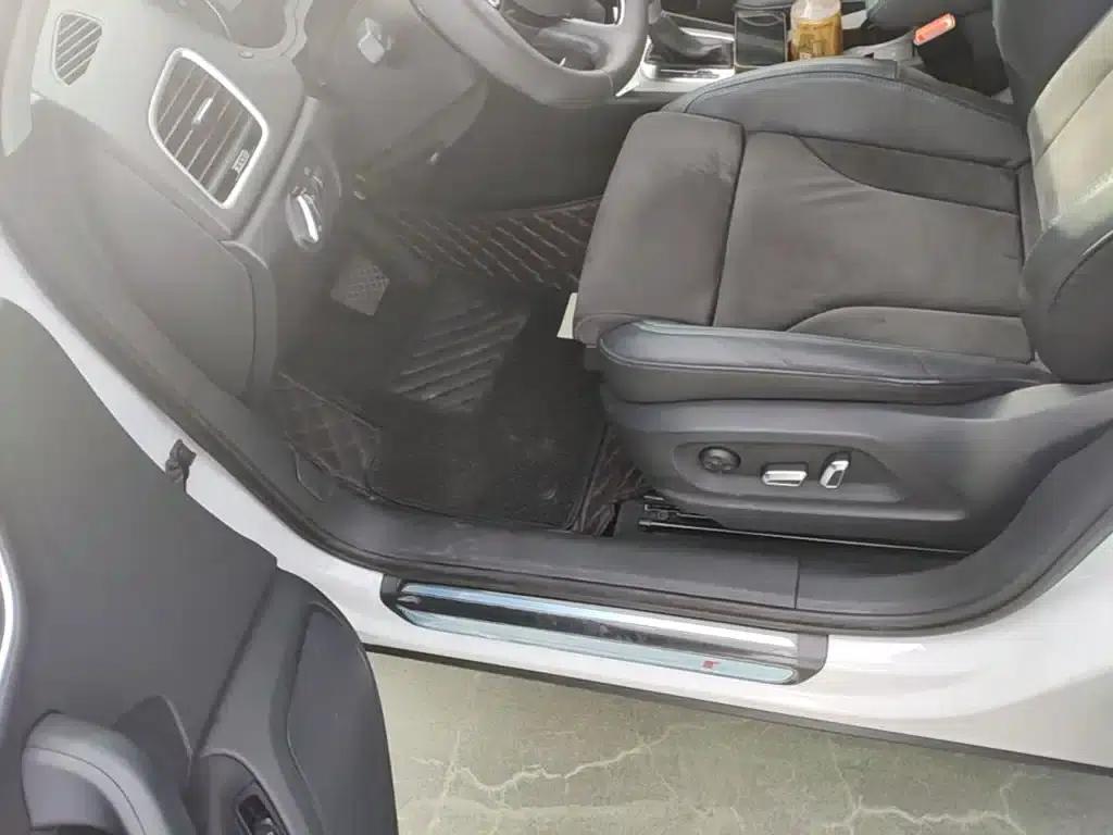 Audi Q3 2018 30th Anniversary Edition 35 TFSI Sport — миниатюра 16