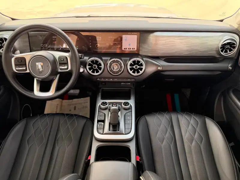 Tank 300 2023 Off-Road Edition 2.0T Challenger — миниатюра 7