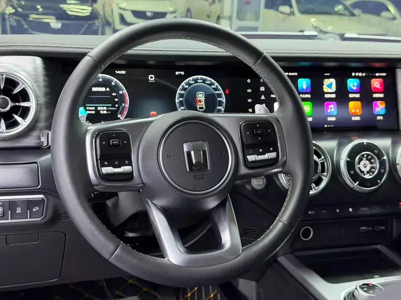 The 2023 Tank 300 City Edition 2.0T is very stylish. — миниатюра 8