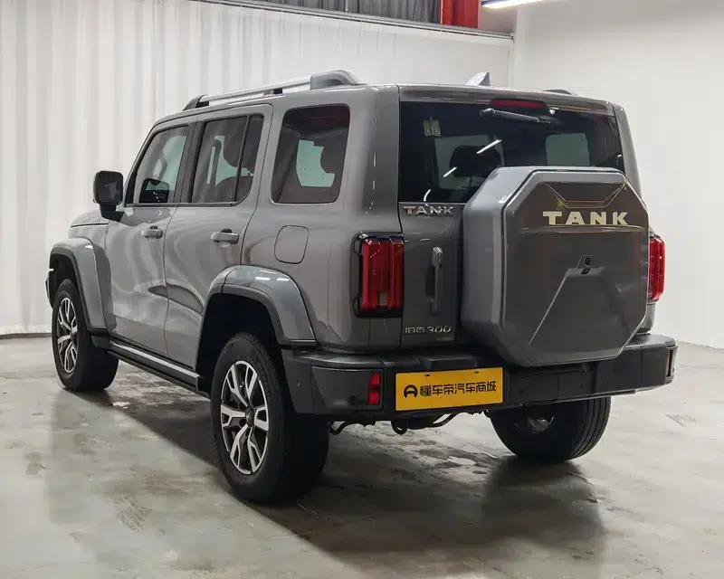 The 2023 Tank 300 City Edition 2.0T is very stylish. — миниатюра 5