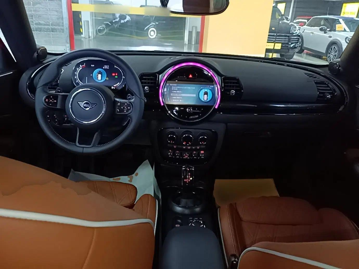 MINI Clubman 2023 Revised 2.0T COOPER S Connoisseur — миниатюра 12