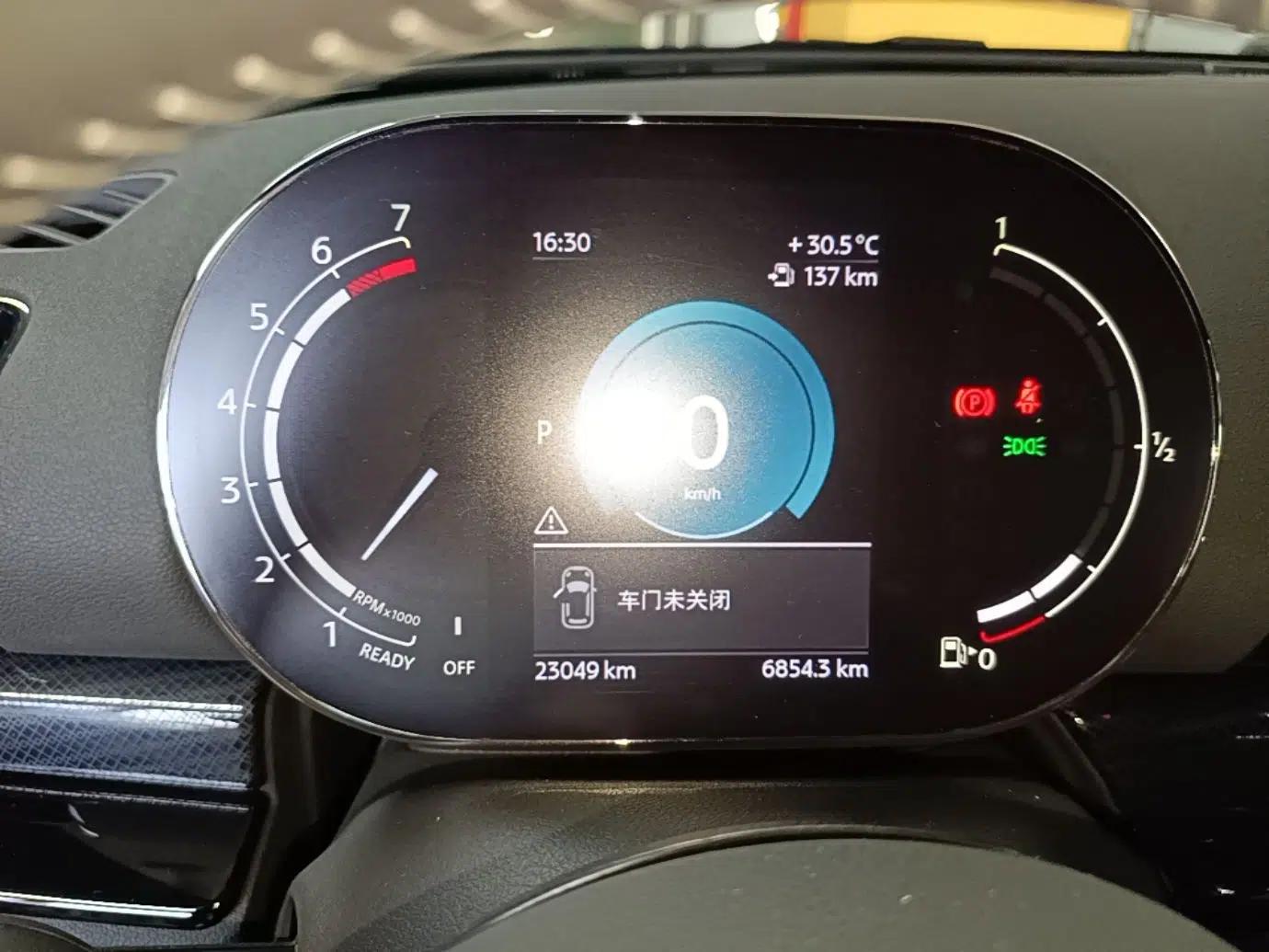 MINI Clubman 2023 Revised 2.0T COOPER S Connoisseur — миниатюра 14