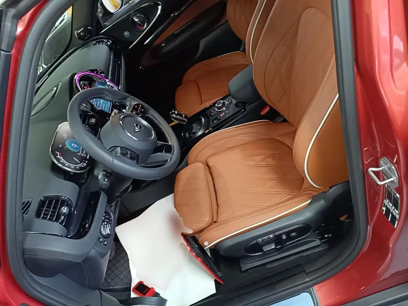 MINI Clubman 2023 Revised 2.0T COOPER S Connoisseur — миниатюра 17