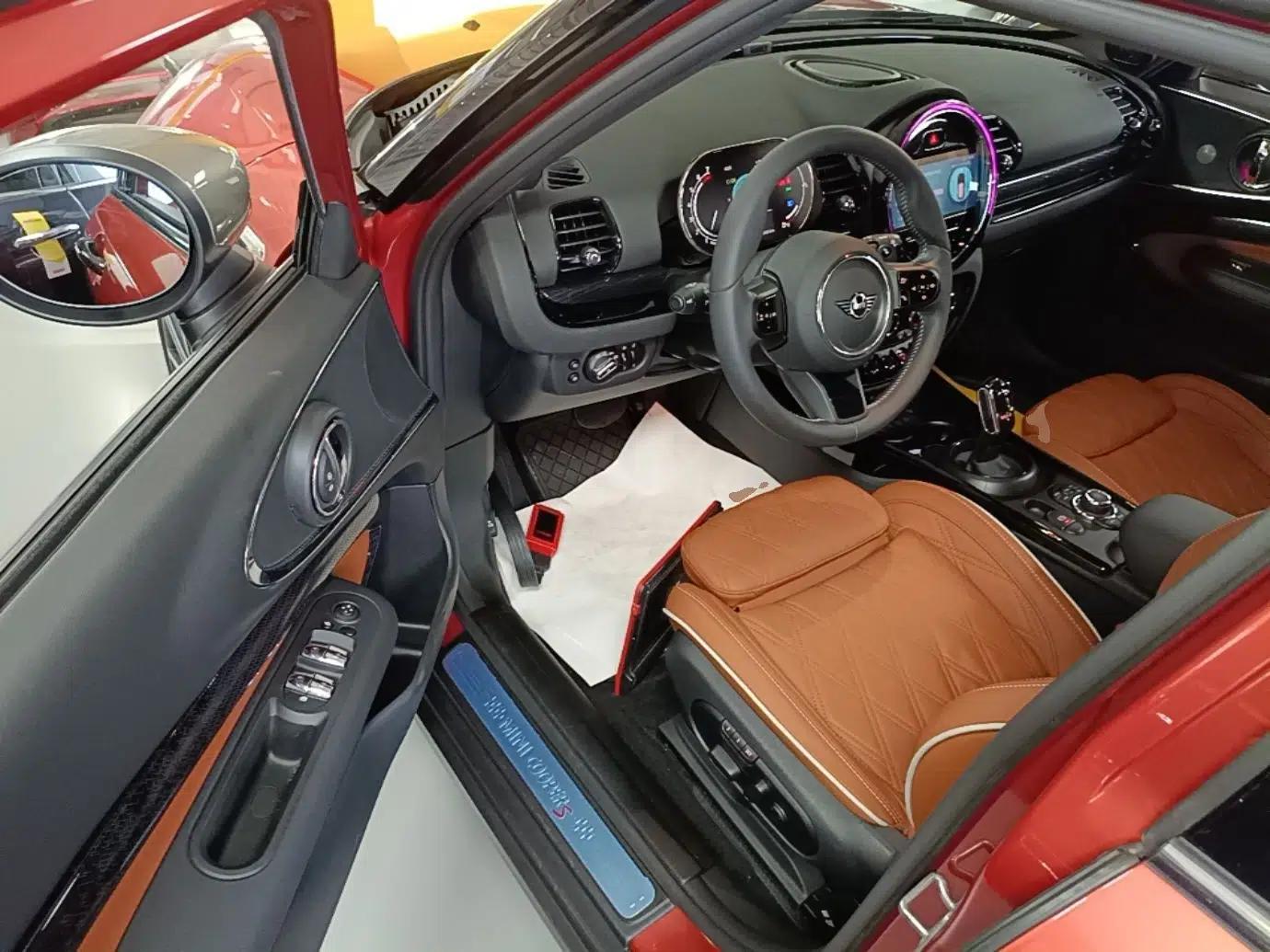 MINI Clubman 2023 Revised 2.0T COOPER S Connoisseur — миниатюра 18