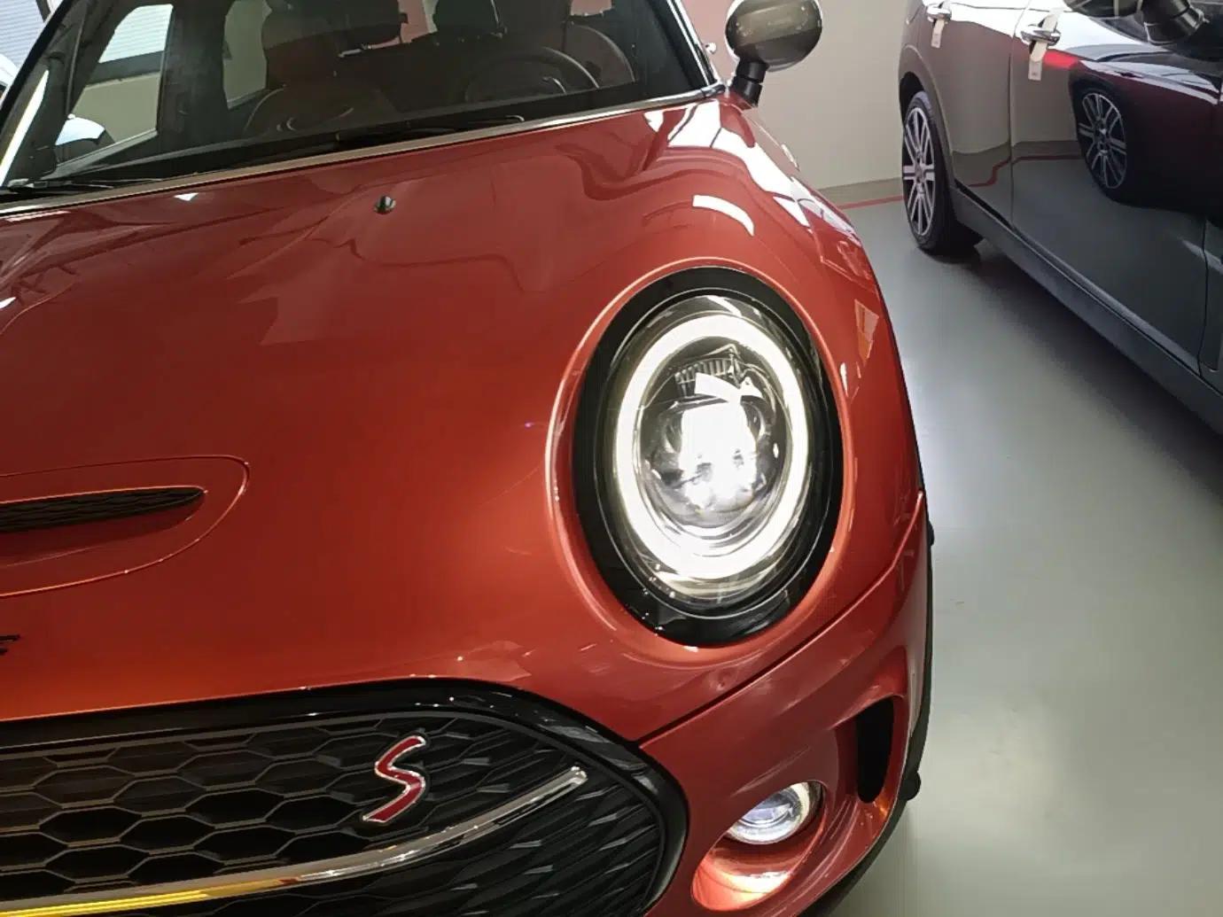 MINI Clubman 2023 Revised 2.0T COOPER S Connoisseur — миниатюра 8