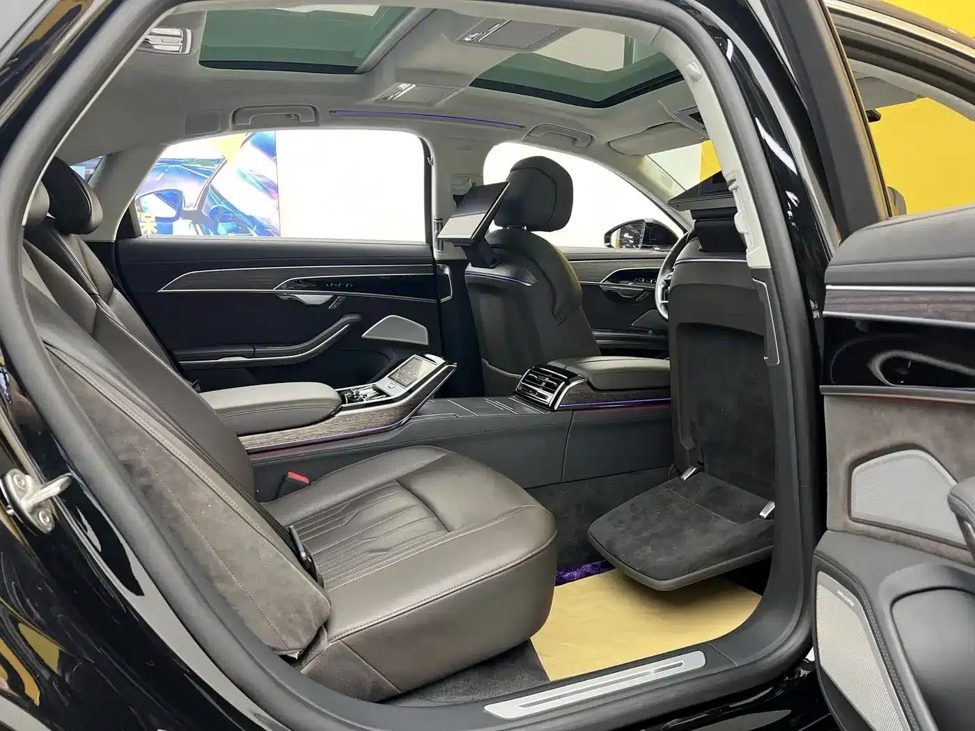 2021 Audi A8 A8L 55 TFSI quattro Premium — миниатюра 38