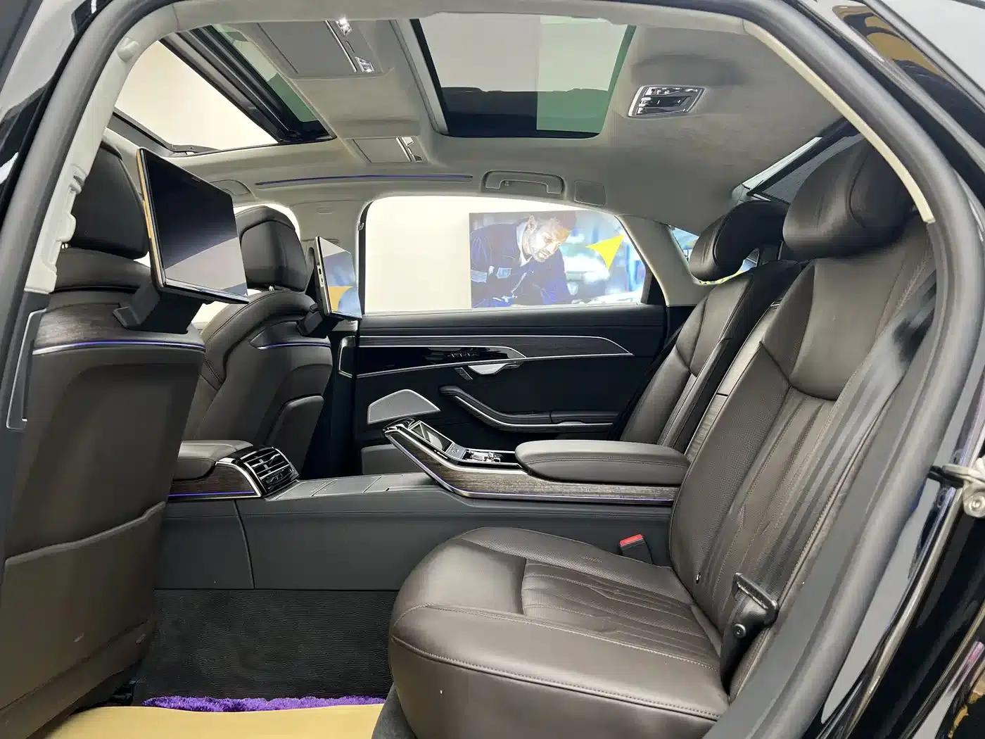 2021 Audi A8 A8L 55 TFSI quattro Premium — миниатюра 10