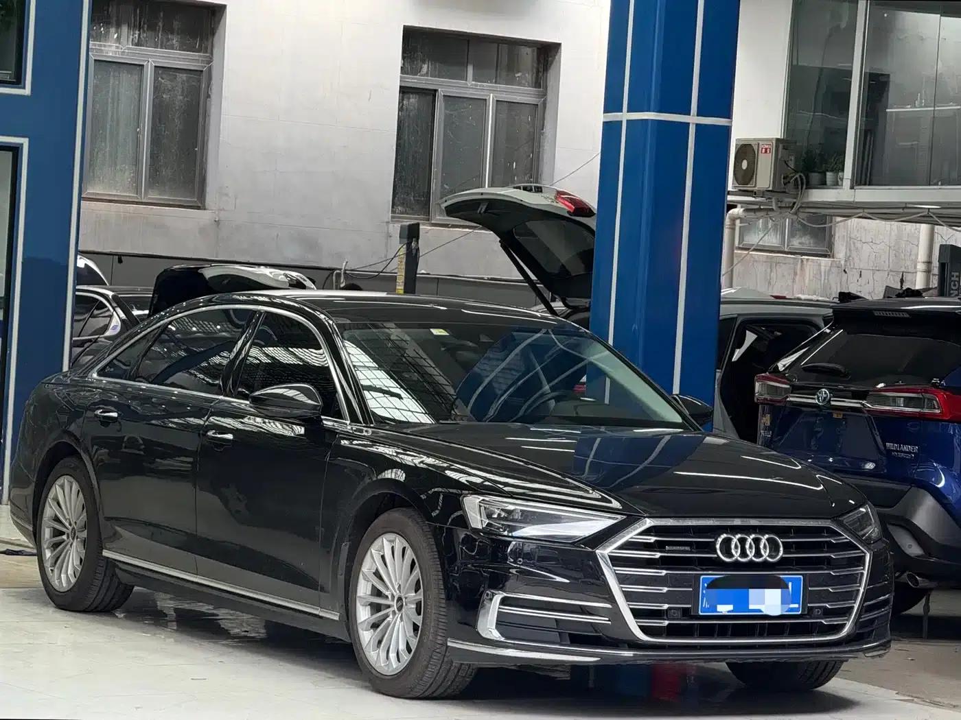 2021 Audi A8 A8L 50 TFSI quattro Comfort — миниатюра 1