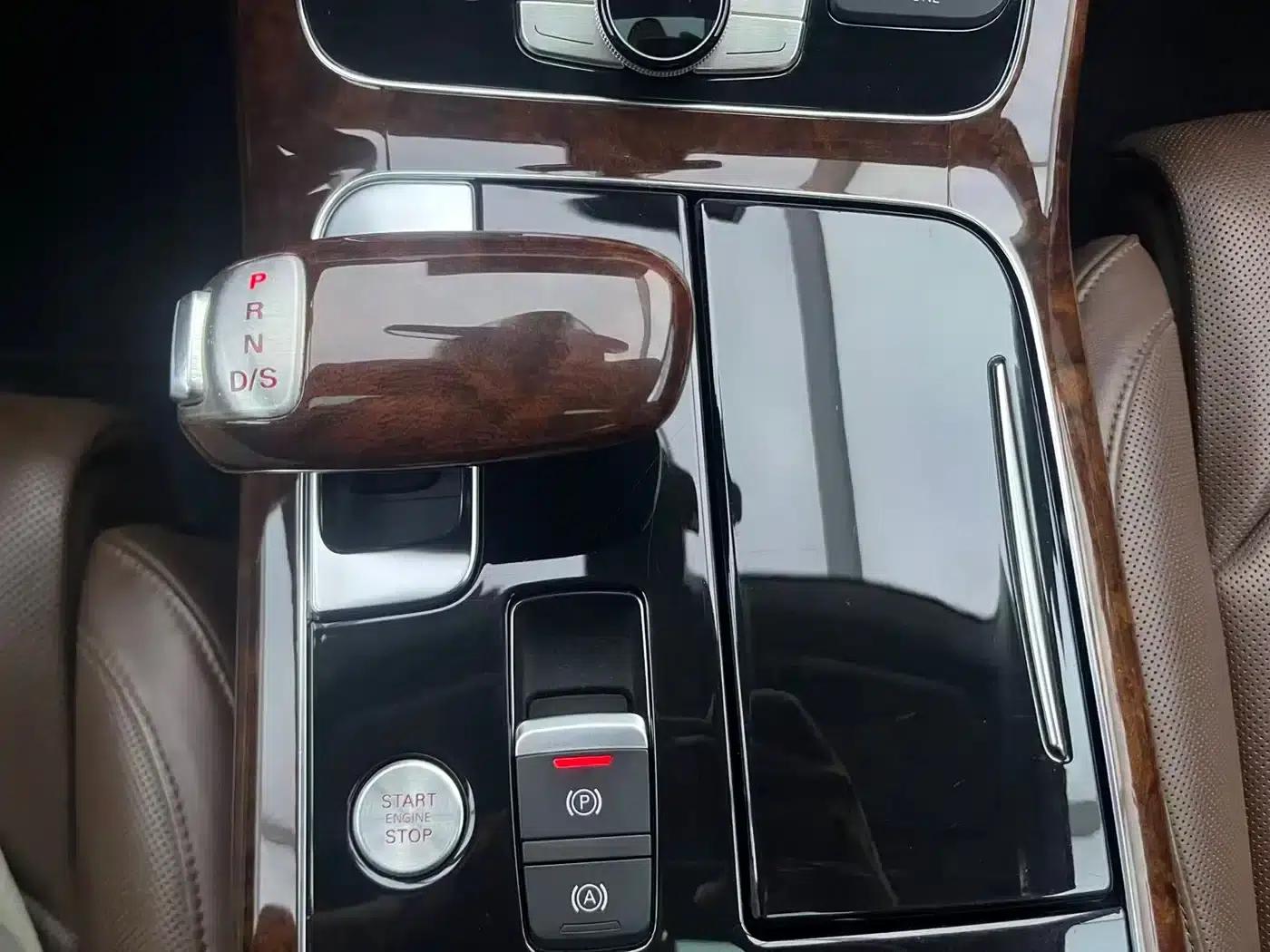 2011 Audi A8 A8L 3.0 TFSI quattro Luxury 245kW — миниатюра 12