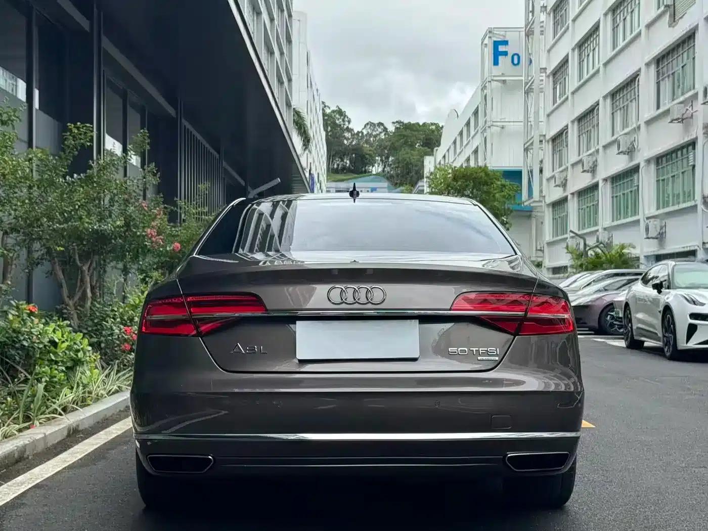 2014 Audi A8 A8L 50 TFSI quattro Luxury — миниатюра 9