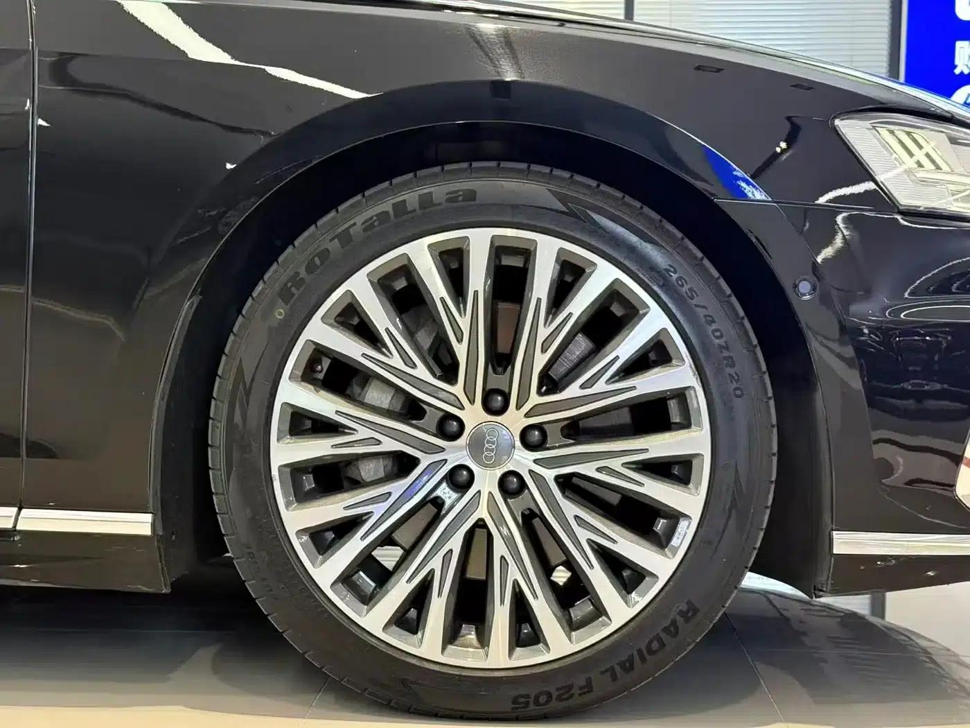 2018 Audi A8 A8L 55 TFSI quattro Luxury — миниатюра 18