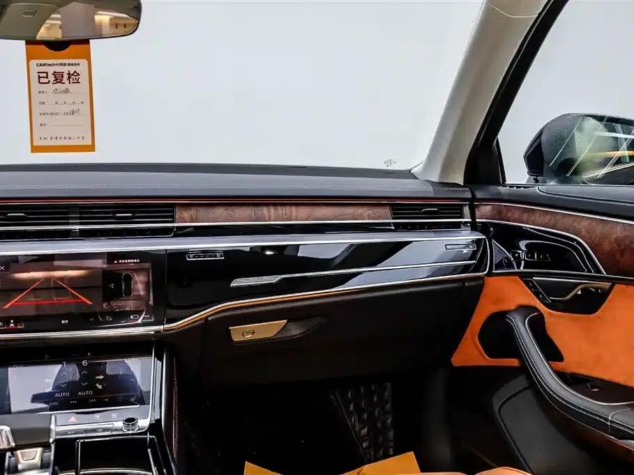 2024 Audi A8 A8L 50 TFSI quattro Premium — миниатюра 23