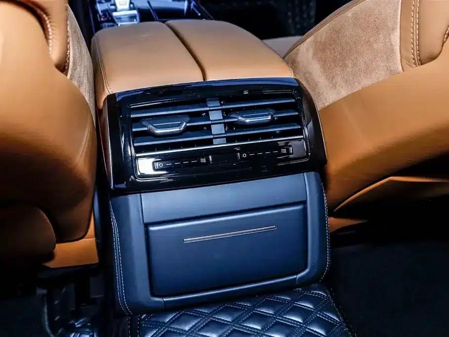 2024 Audi A8 A8L 50 TFSI quattro Premium — миниатюра 24