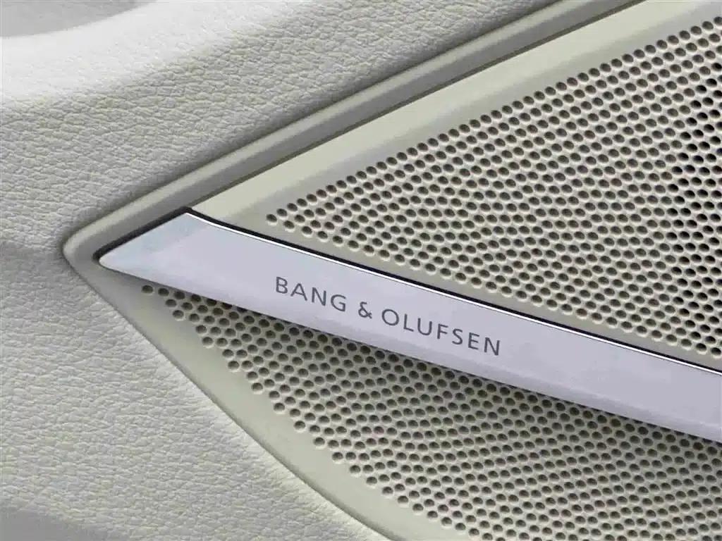 2023 Audi A8 A8L 55 TFSI quattro Flagship — миниатюра 20