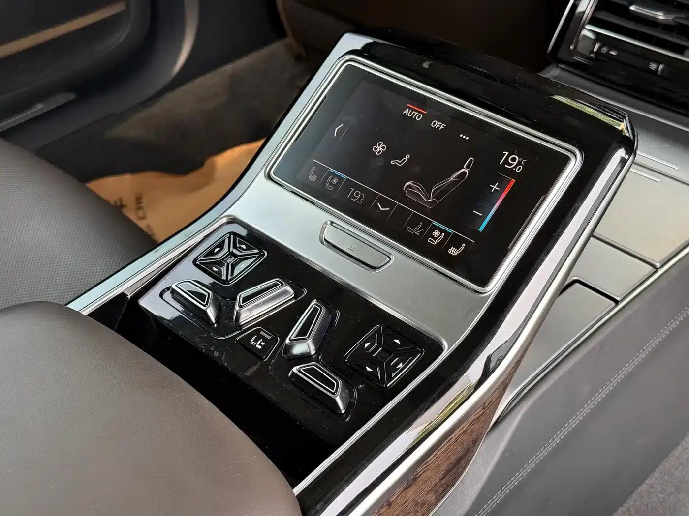 2019 Audi A8 A8L 55 TFSI quattro Premium — миниатюра 13