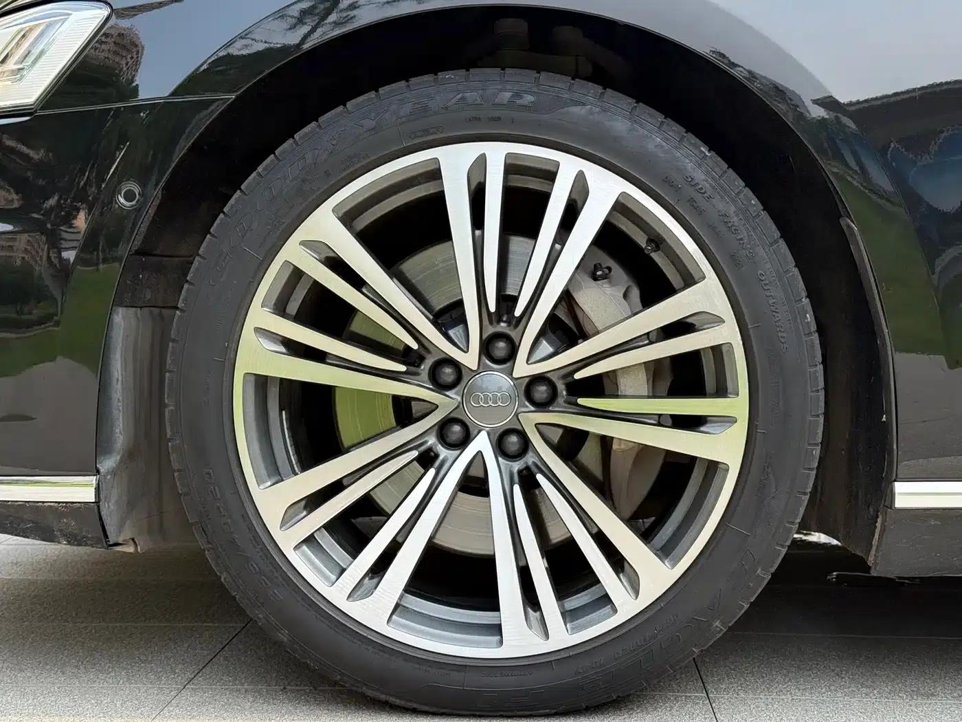 2019 Audi A8 A8L 55 TFSI quattro Premium — миниатюра 19