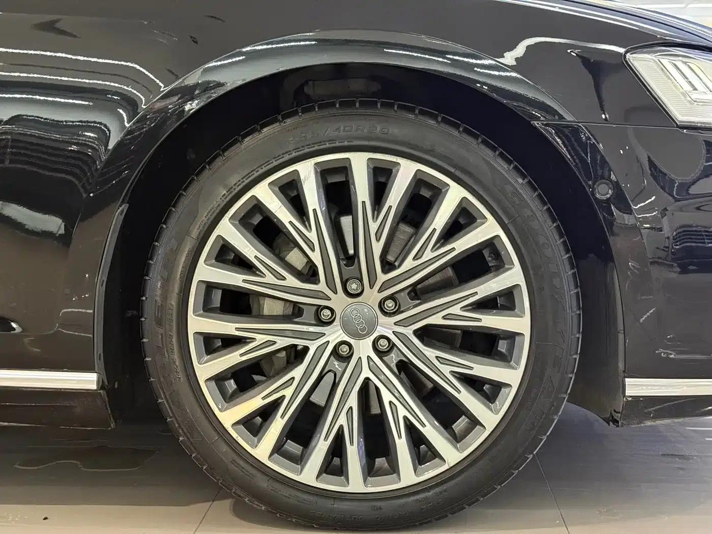 2019 Audi A8 A8L 50 TFSI quattro Luxury — миниатюра 18