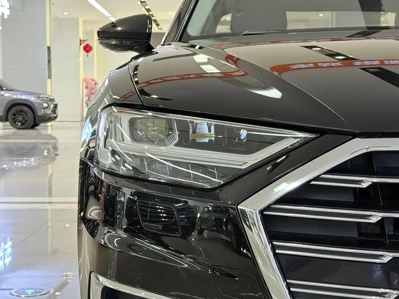 2019 Audi A8 A8L 50 TFSI quattro Luxury — миниатюра 4