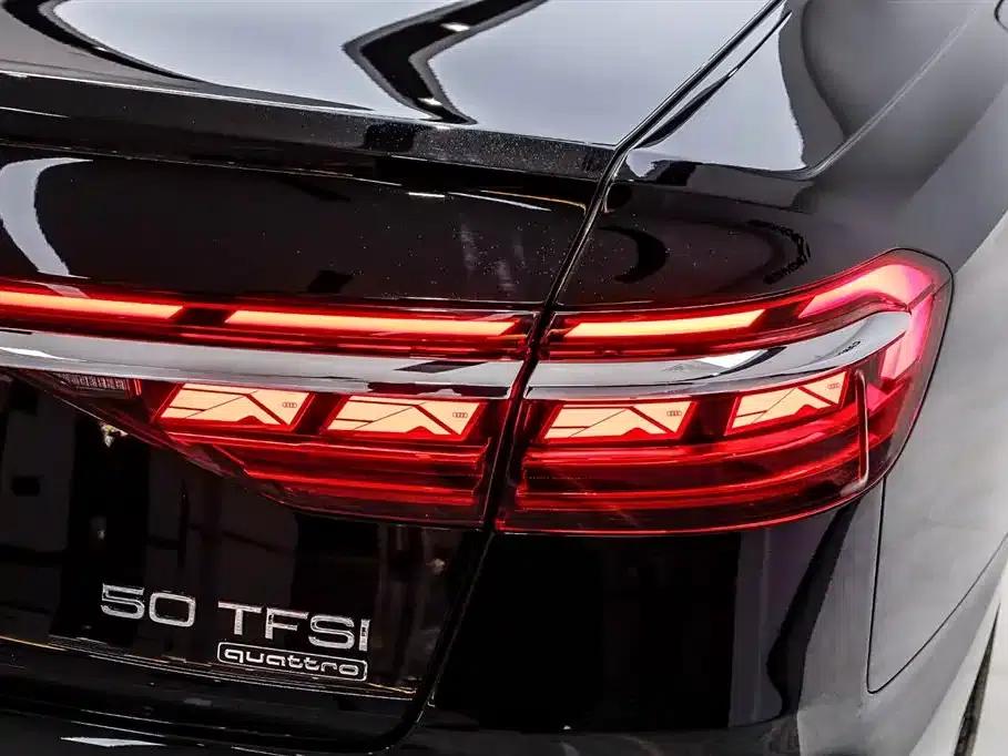2024 Audi A8 A8L 50 TFSI quattro Premium — миниатюра 11
