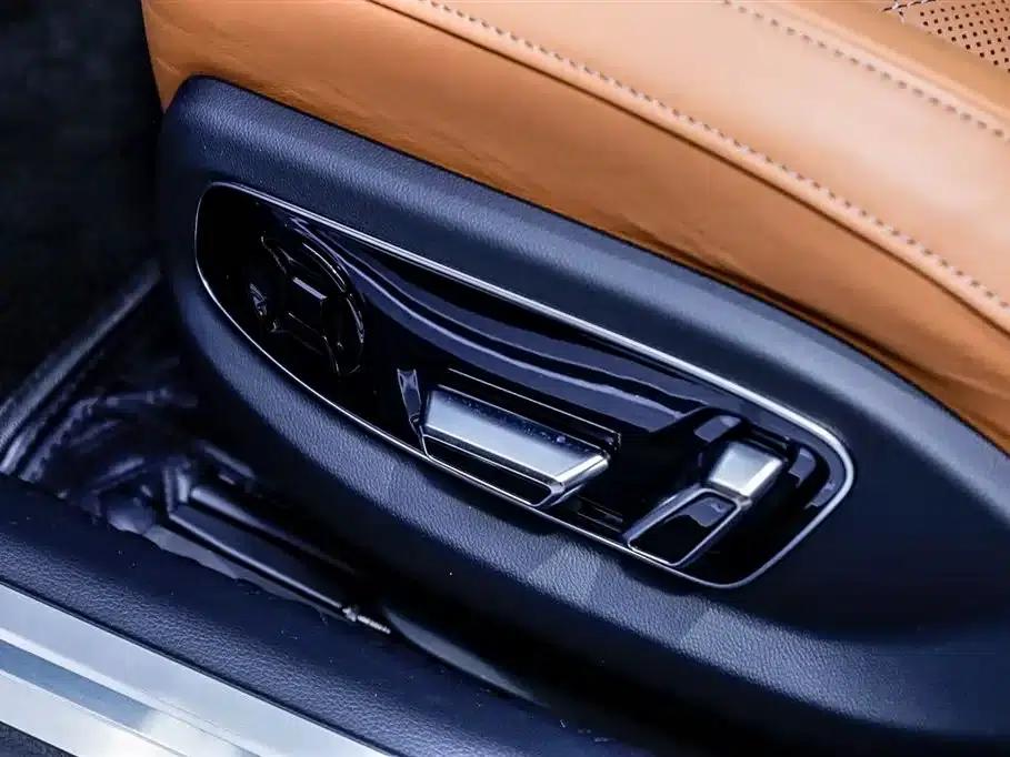 2024 Audi A8 A8L 50 TFSI quattro Premium — миниатюра 26