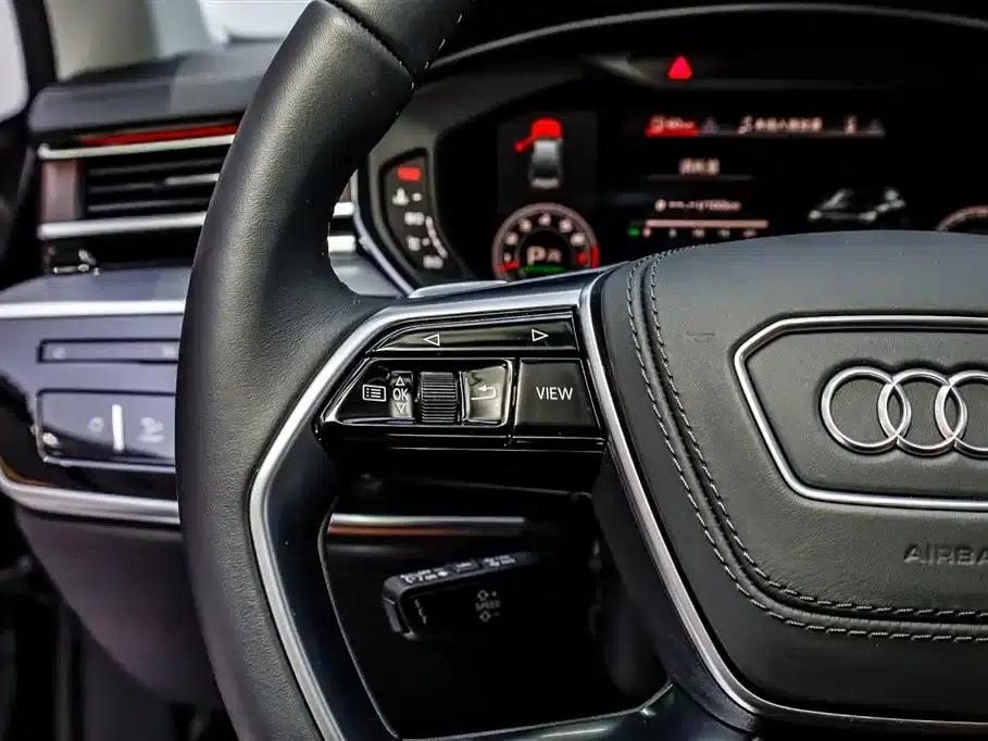 2024 Audi A8 A8L 50 TFSI quattro Premium — миниатюра 28