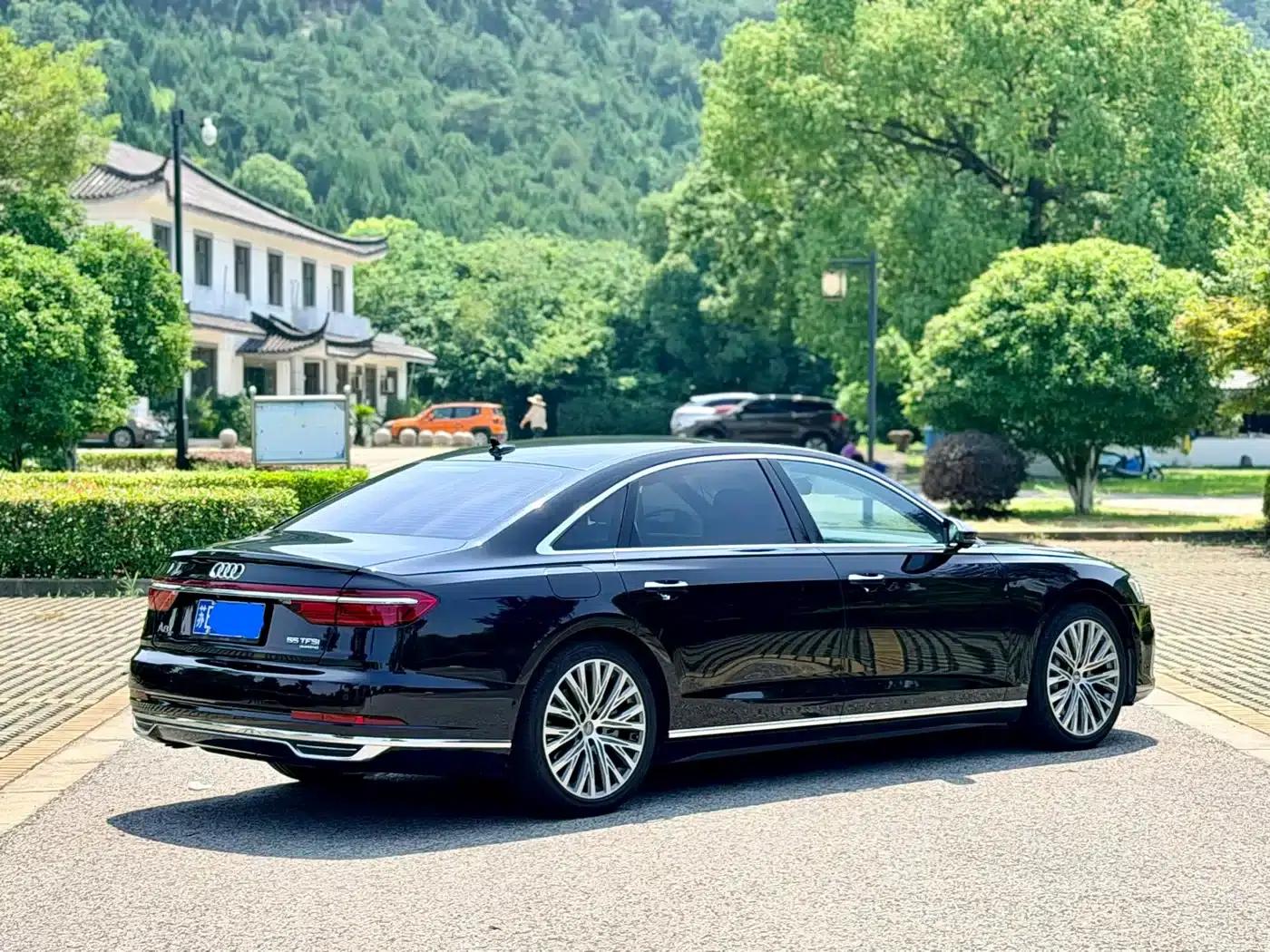 2018 Audi A8 A8L 55 TFSI quattro Luxury — миниатюра 5