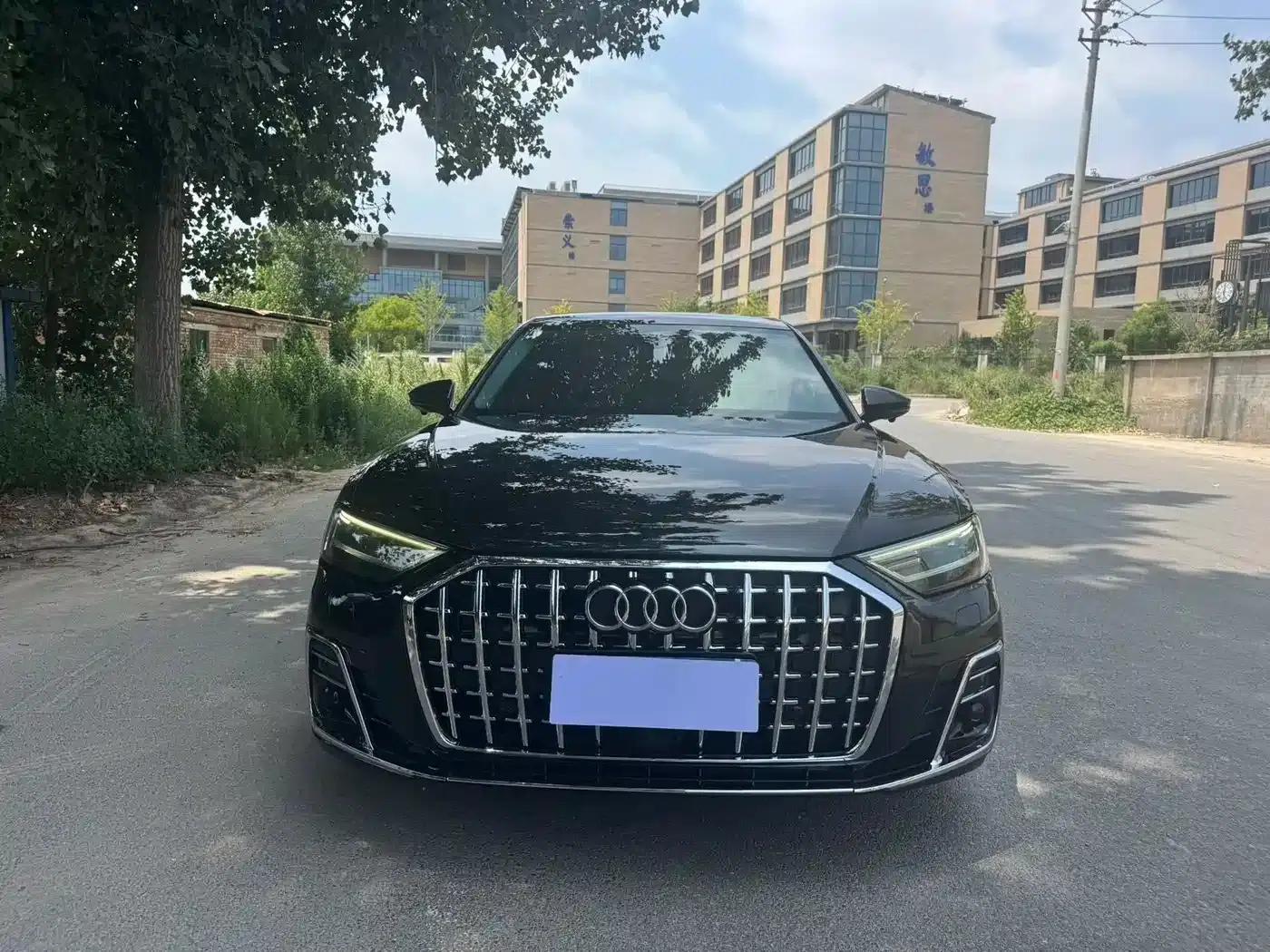 Audi A8 2019 Plus A8L 50 TFSI quattro Comfort — миниатюра 2