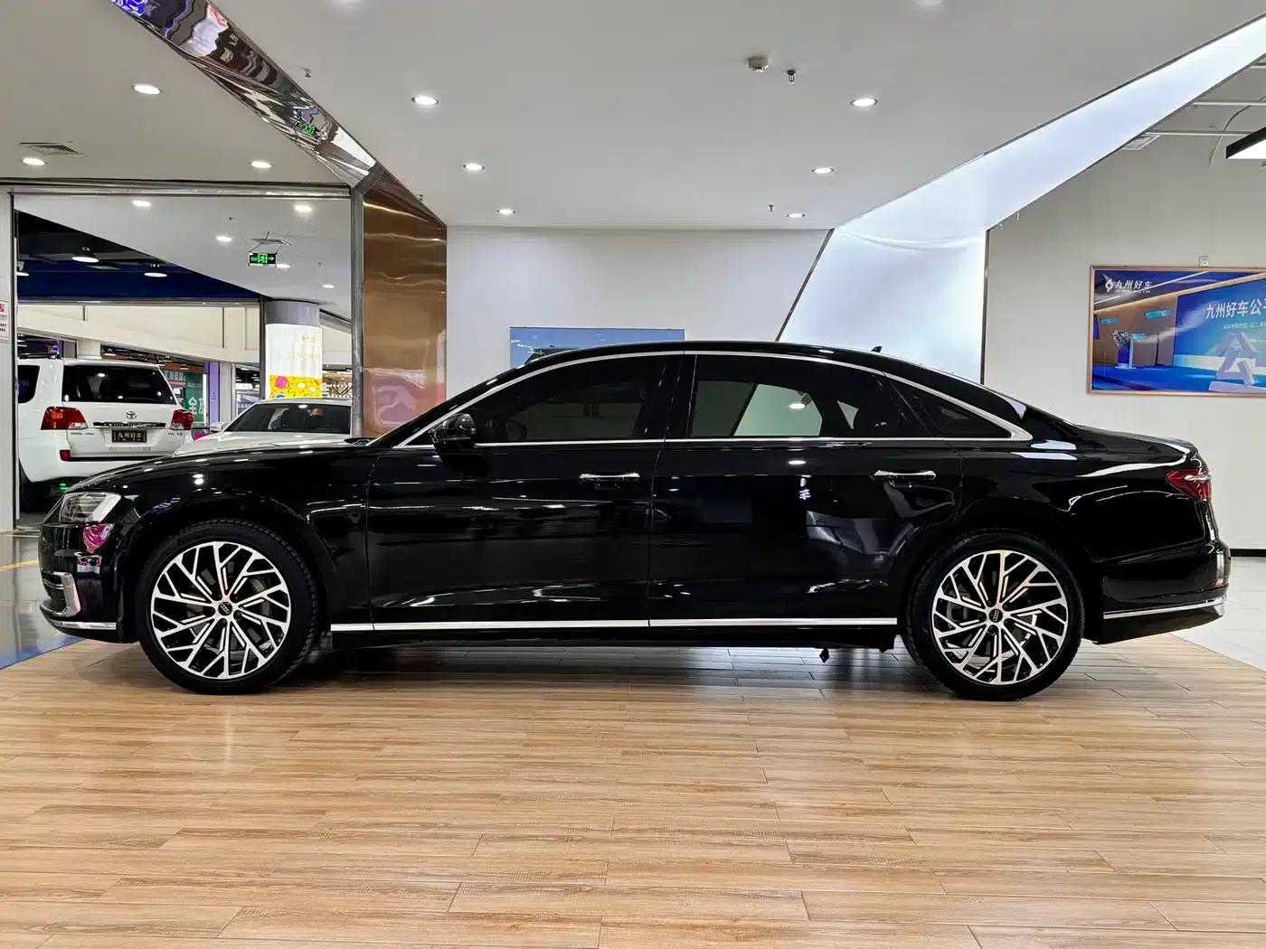 Audi A8 2018 A8L 55 TFSI quattro Elite Edition — миниатюра 4
