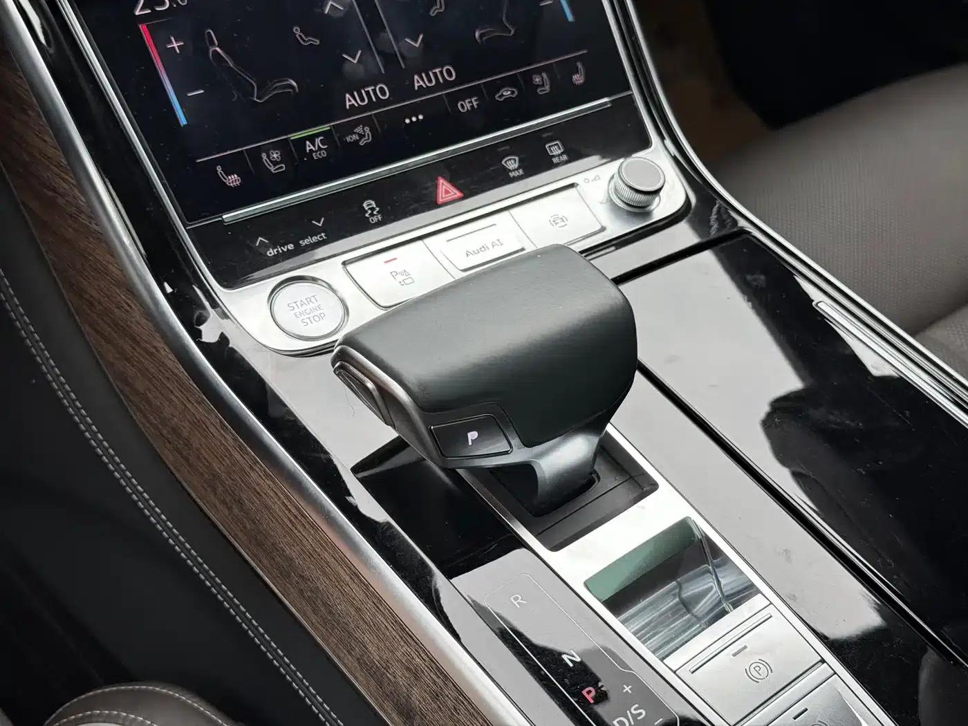 2018 Audi A8 A8L 55 TFSI quattro Premium — миниатюра 9