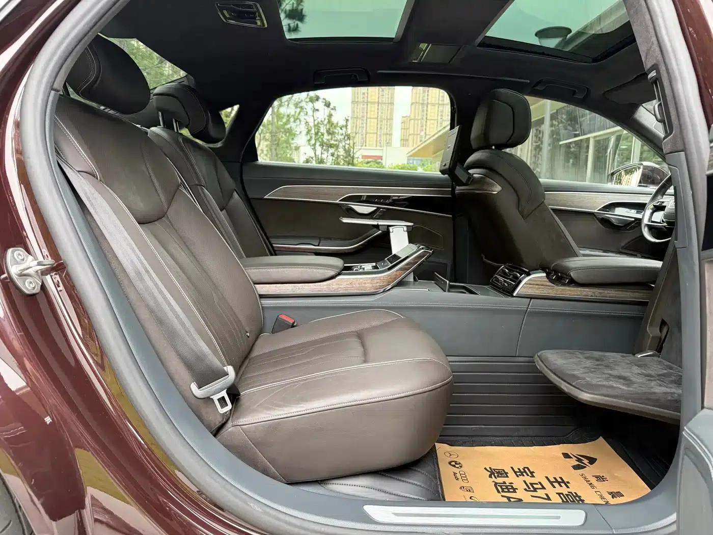 2018 Audi A8 A8L 55 TFSI quattro Premium — миниатюра 10