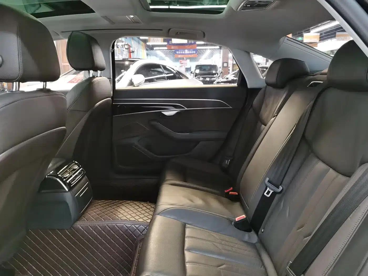 Audi A8 2018 A8L 55 TFSI quattro Elite Edition — миниатюра 12