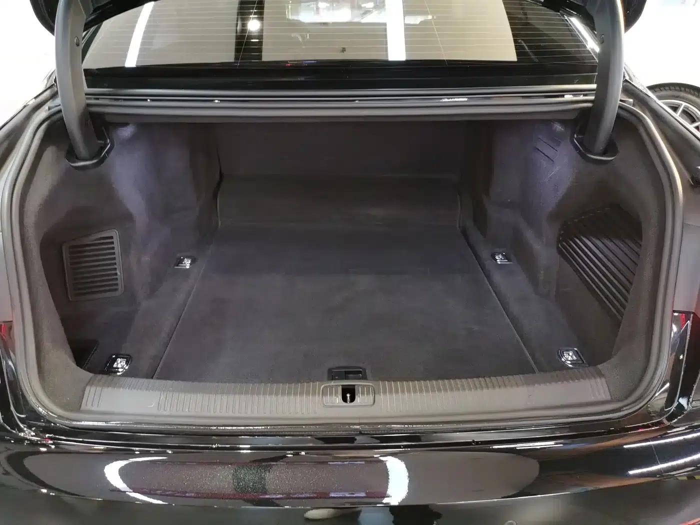 Audi A8 2018 A8L 55 TFSI quattro Elite Edition — миниатюра 13