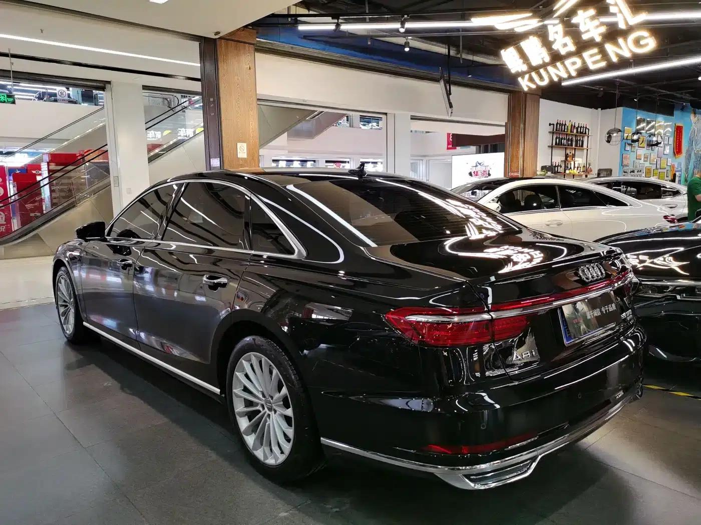 Audi A8 2018 A8L 55 TFSI quattro Elite Edition — миниатюра 3