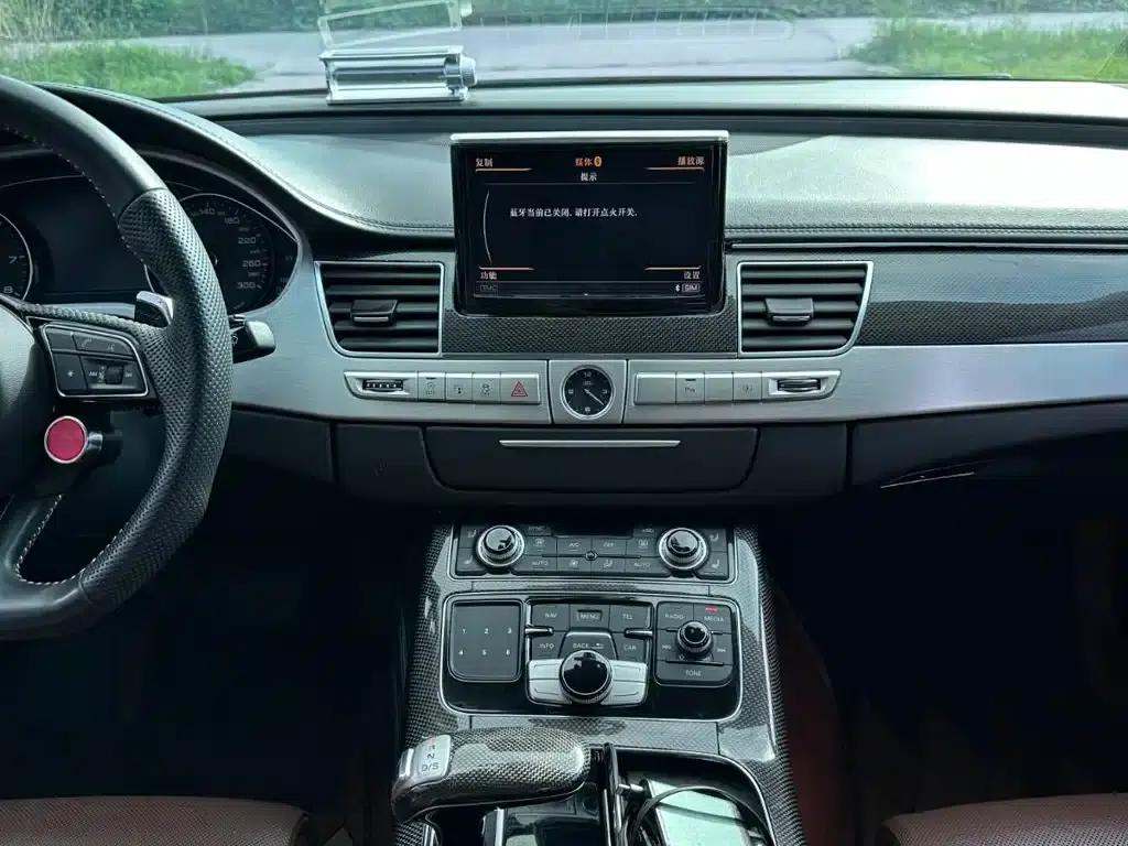 2017 Audi A8 A8L 45 TFSI quattro Luxury — миниатюра 22