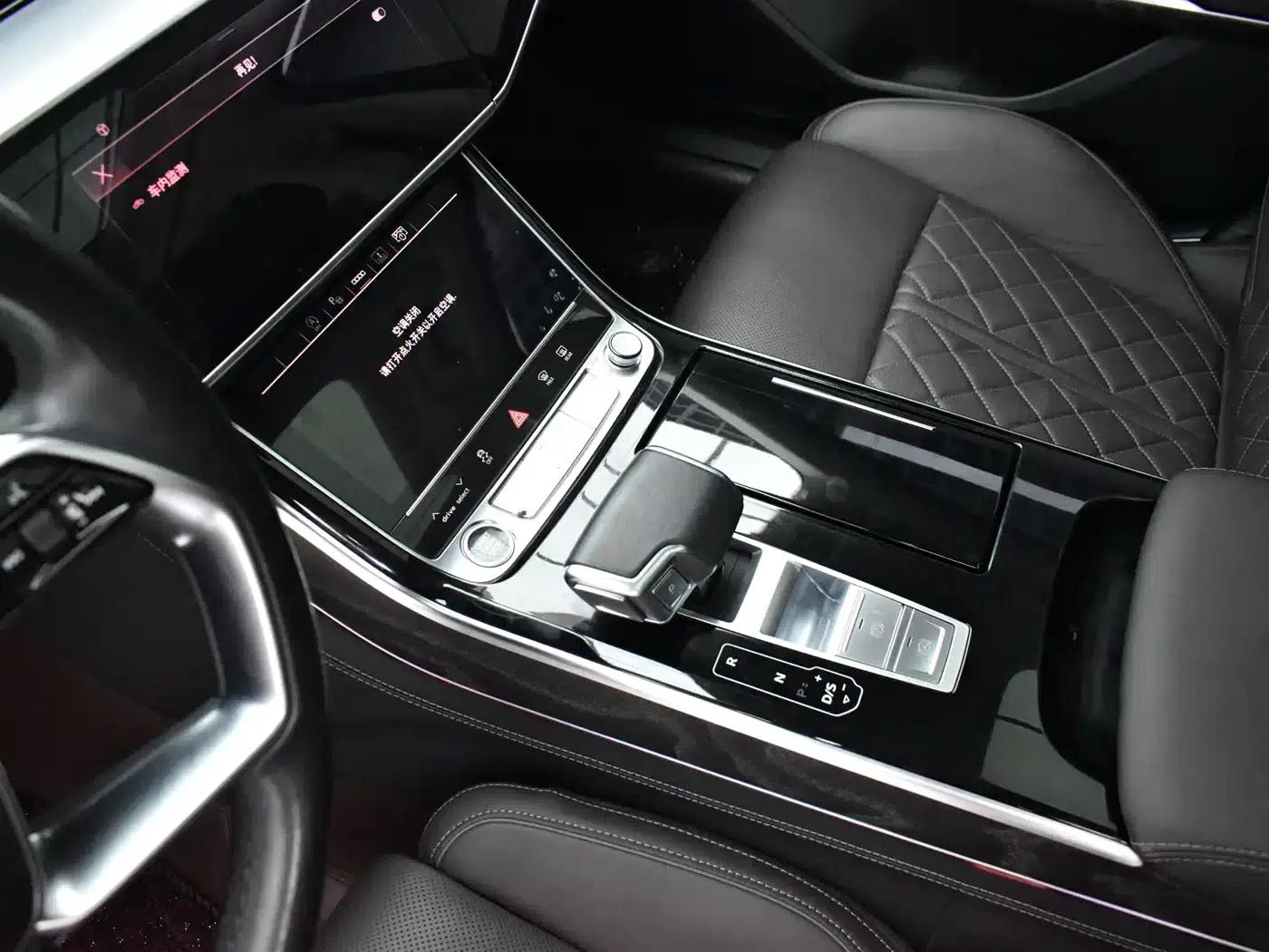 2024 Audi A8 A8L 50 TFSI quattro Premium Edition — миниатюра 11