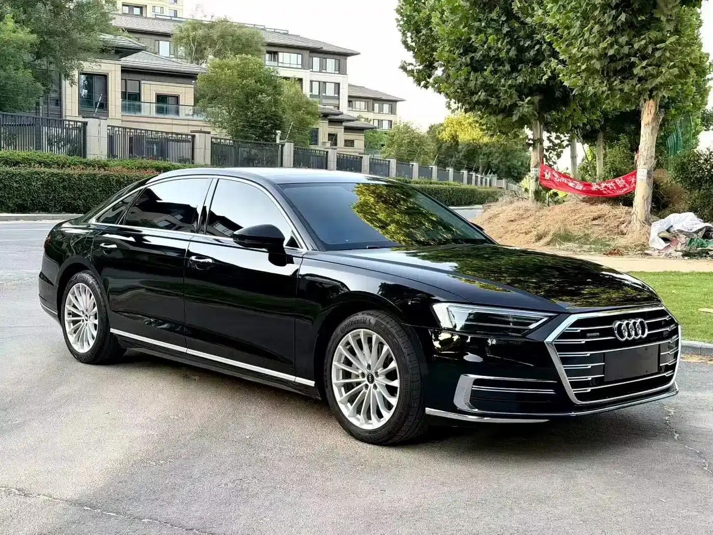 2021 Audi A8 A8L 50 TFSI quattro Comfort — миниатюра 3