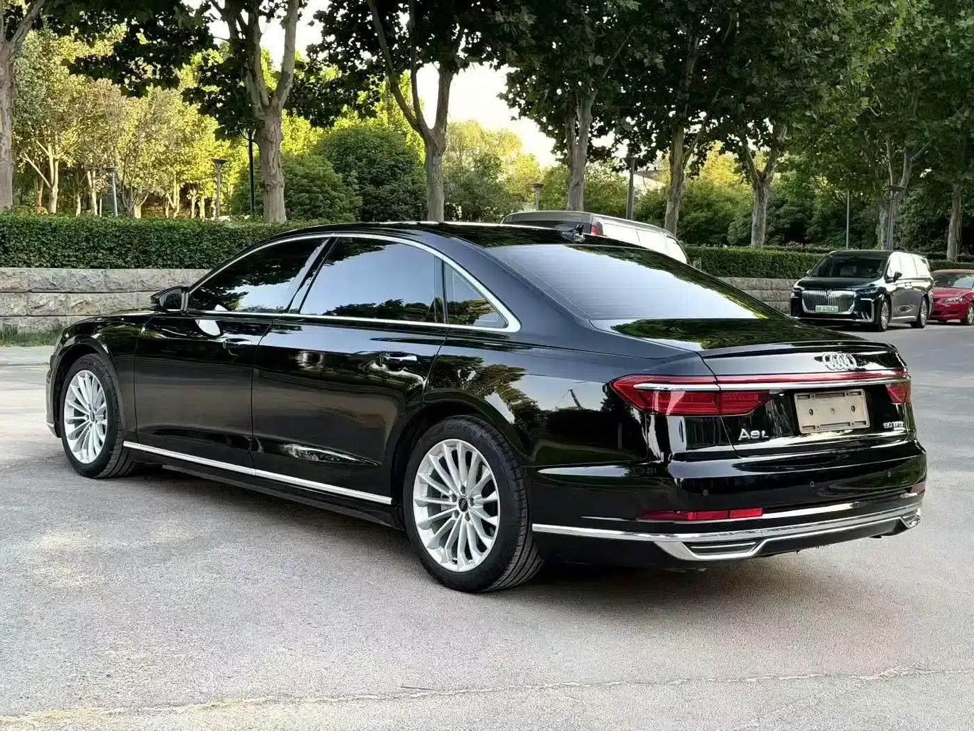 2021 Audi A8 A8L 50 TFSI quattro Comfort — миниатюра 7