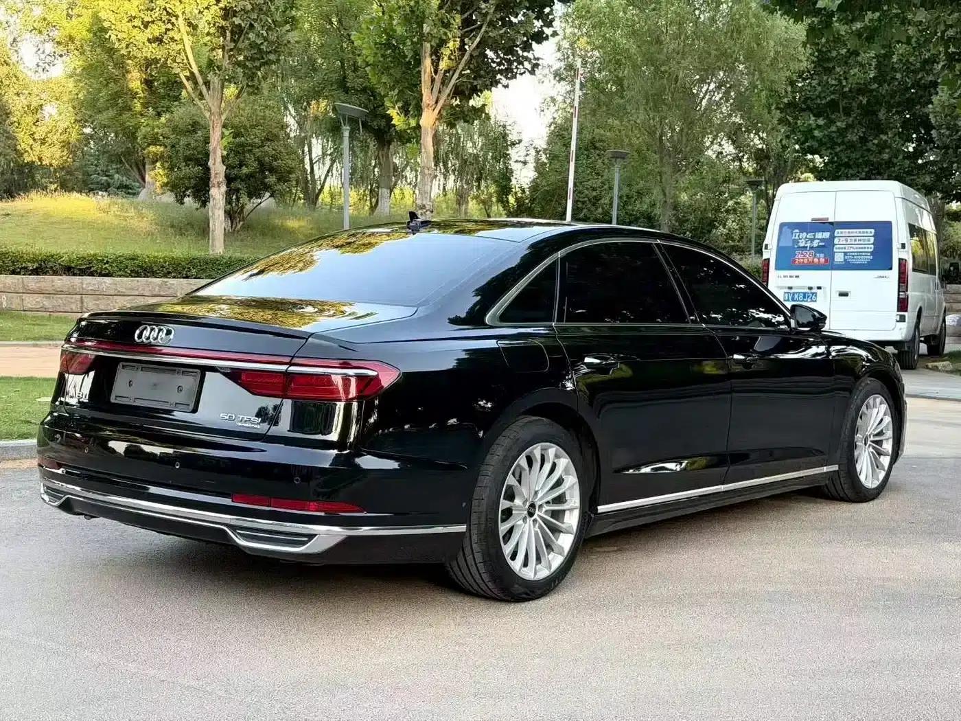 2021 Audi A8 A8L 50 TFSI quattro Comfort — миниатюра 9