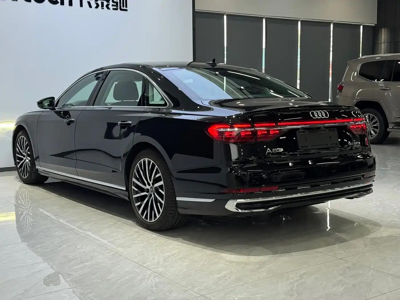 2024 Audi A8 A8L 50 TFSI quattro Premium Edition — миниатюра 6