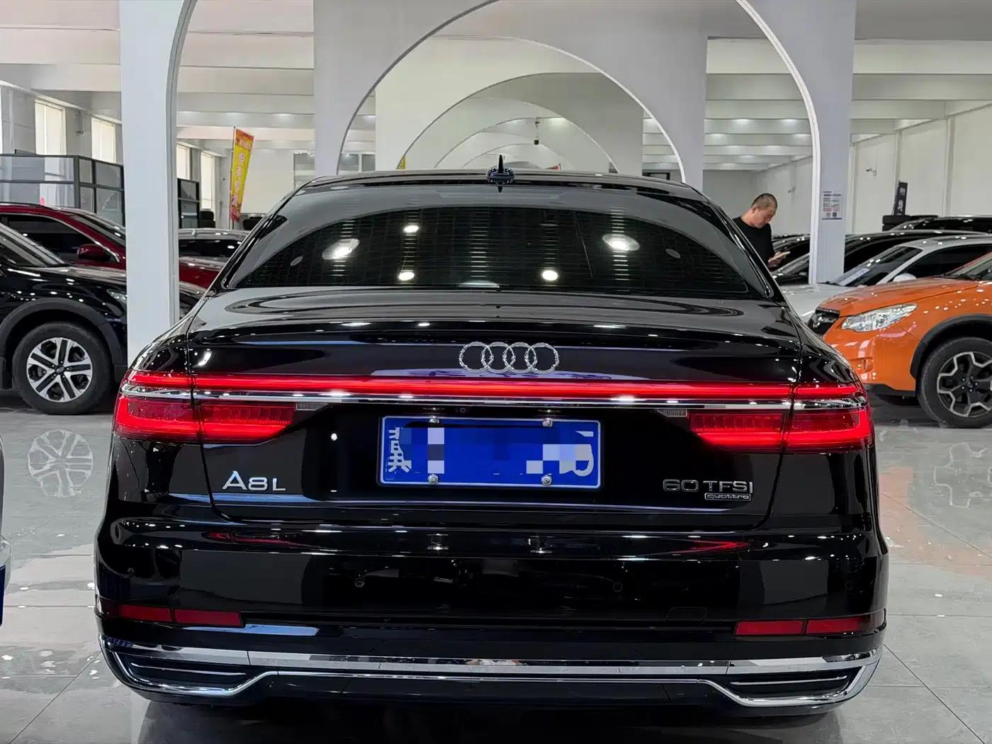 Audi A8 2018 A8L 55 TFSI quattro Premium Edition — миниатюра 4