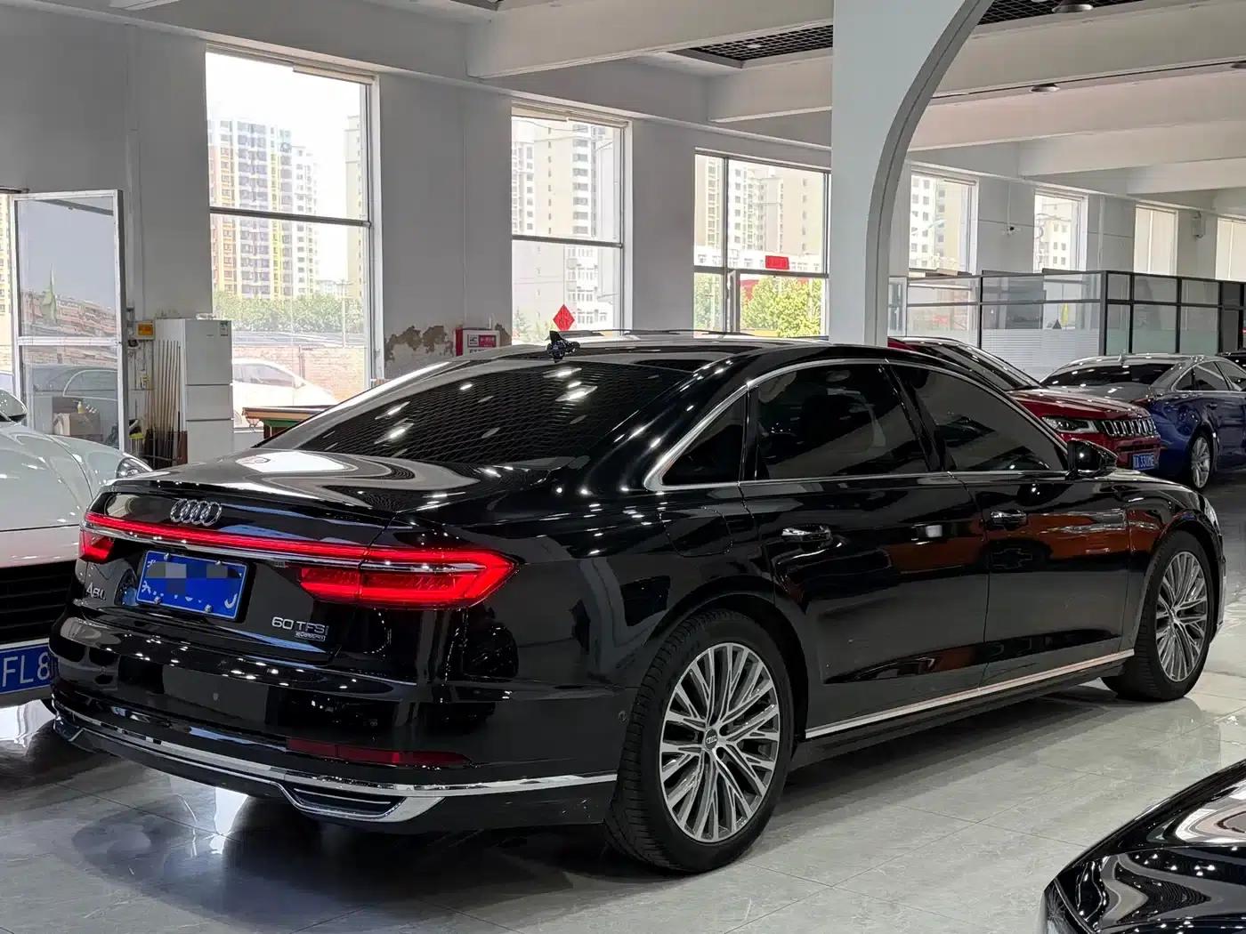 Audi A8 2018 A8L 55 TFSI quattro Premium Edition — миниатюра 5