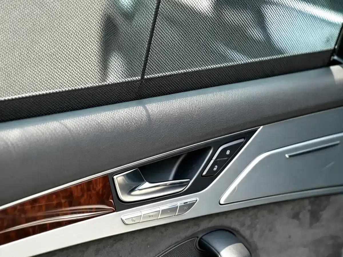 2012 Audi A8 A8L 50 TFSI quattro Premium — миниатюра 18