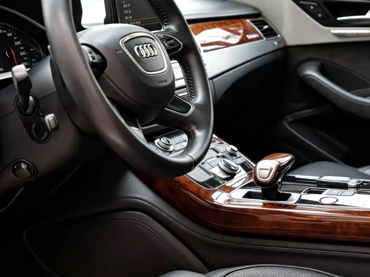 2012 Audi A8 A8L 50 TFSI quattro Premium — миниатюра 5
