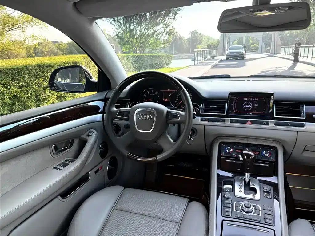 Audi A8 2010 4.2 FSI quattro Limited Edition — миниатюра 16