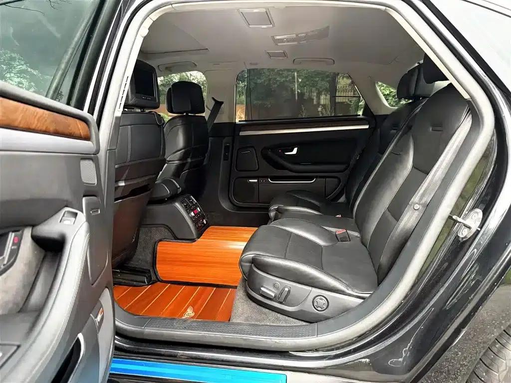 Audi A8 2010 4.2 FSI quattro Limited Edition — миниатюра 10