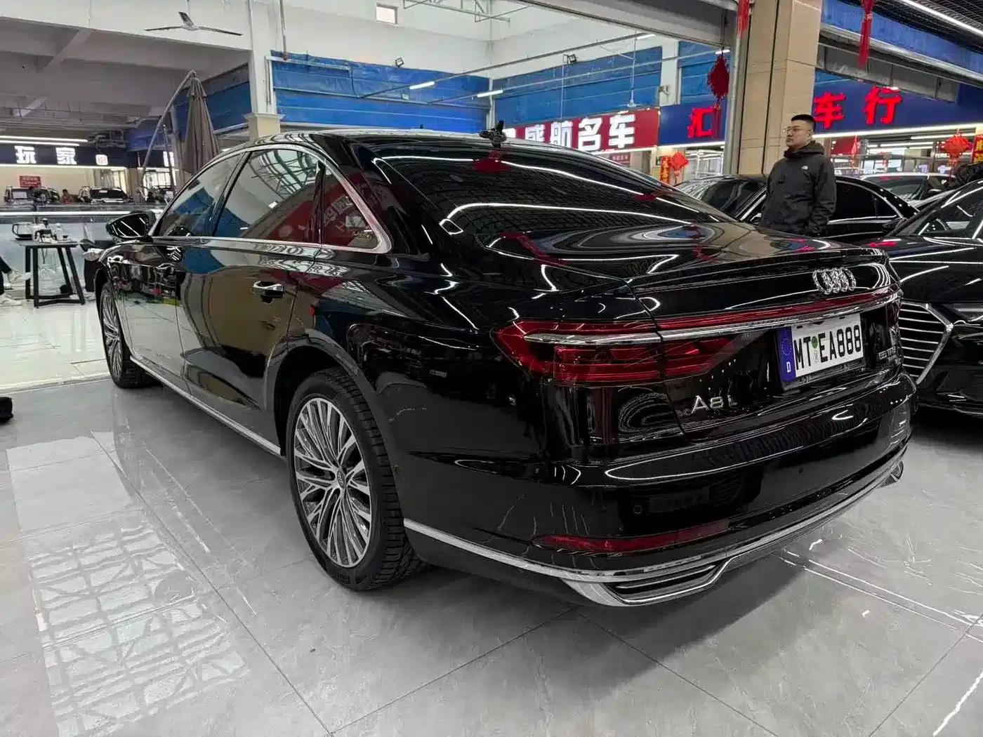 2018 Audi A8 A8L 55 TFSI quattro Luxury — миниатюра 7