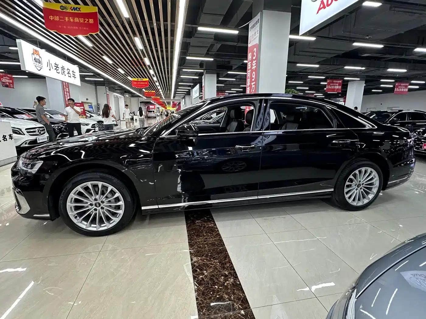 2023 Audi A8 A8L 45 TFSI quattro Luxury — миниатюра 4