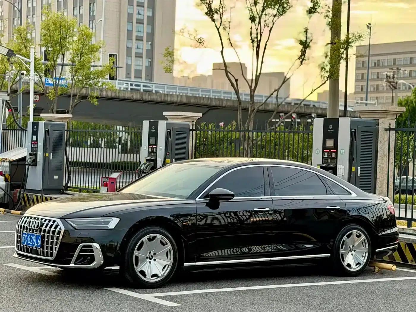 Audi A8 2019 Plus A8L 50 TFSI quattro Comfort — миниатюра 1